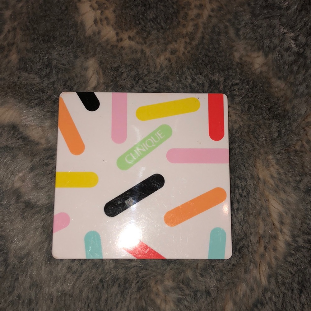 Clinique blush/eyeshadow palette